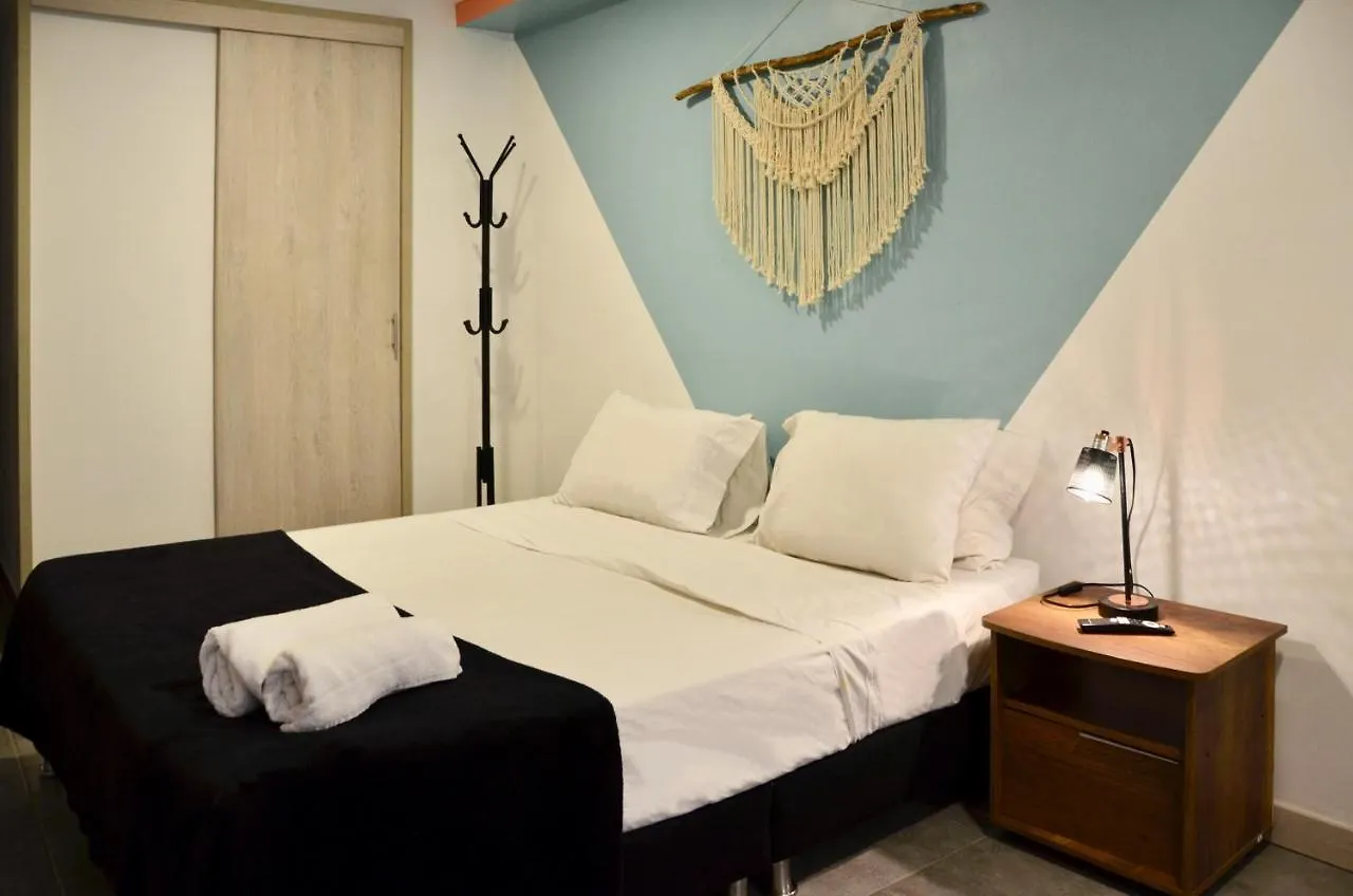 Tranvia 40 Apartments Medellin 0*,  Colombia